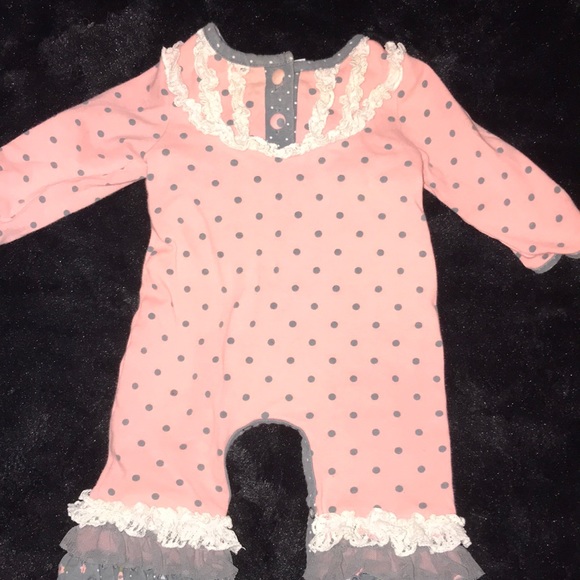 Peaches ‘n Cream Ruffles and Lacey Outfit - Picture 1 of 5